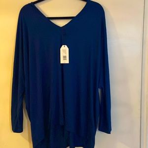 NWT Universal Standard V neck Dolman Top some M (18-20)  blue pansey color